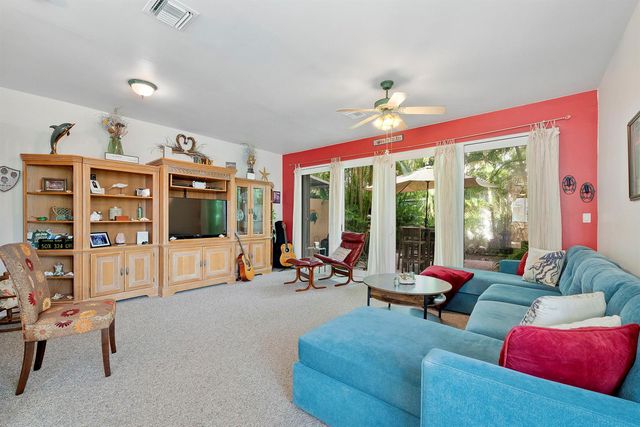 1950 Ne 7th St 105, Deerfield Beach, FL 33441