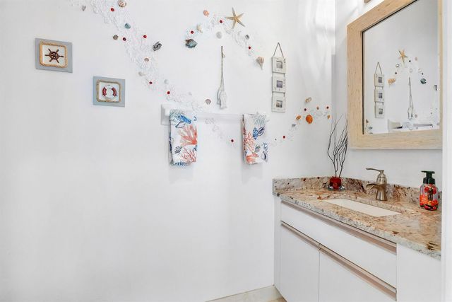 1950 Ne 7th St 105, Deerfield Beach, FL 33441