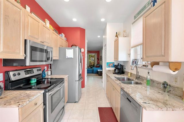 1950 Ne 7th St 105, Deerfield Beach, FL 33441