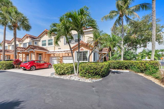 1950 Ne 7th St 105, Deerfield Beach, FL 33441