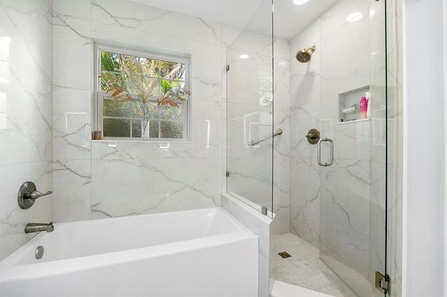 1950 Ne 7th St 105, Deerfield Beach, FL 33441