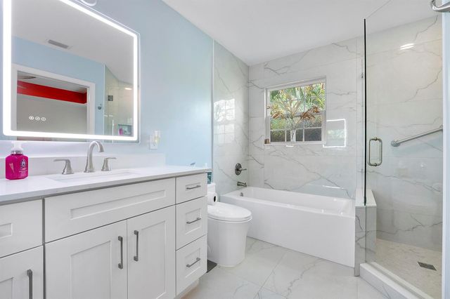 1950 Ne 7th St 105, Deerfield Beach, FL 33441
