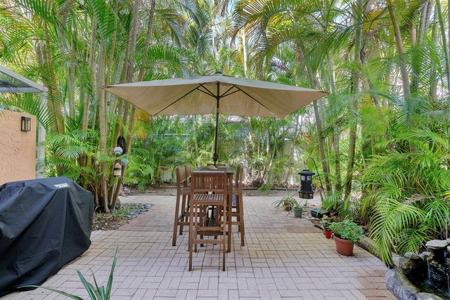 1950 Ne 7th St 105, Deerfield Beach, FL 33441