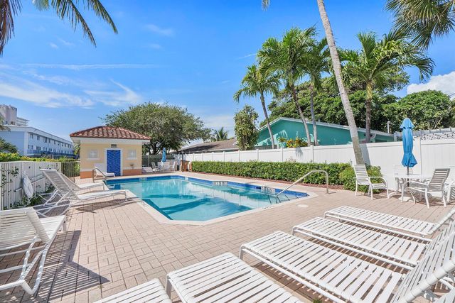 1950 Ne 7th St 105, Deerfield Beach, FL 33441