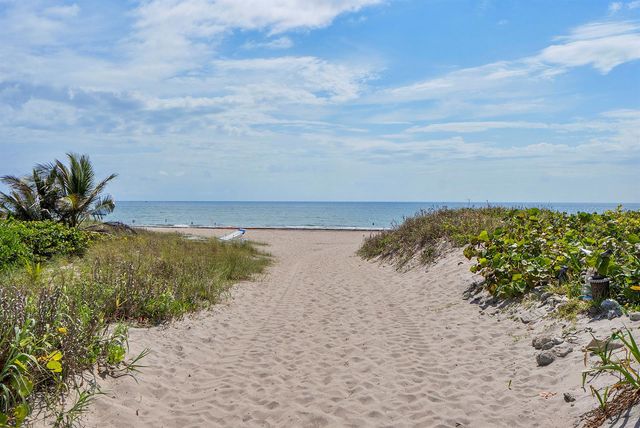 1950 Ne 7th St 105, Deerfield Beach, FL 33441
