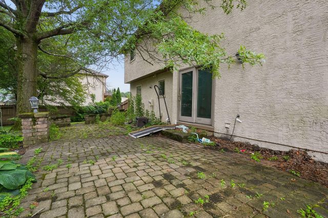 2055 Seddington Court, Dublin, OH 43016