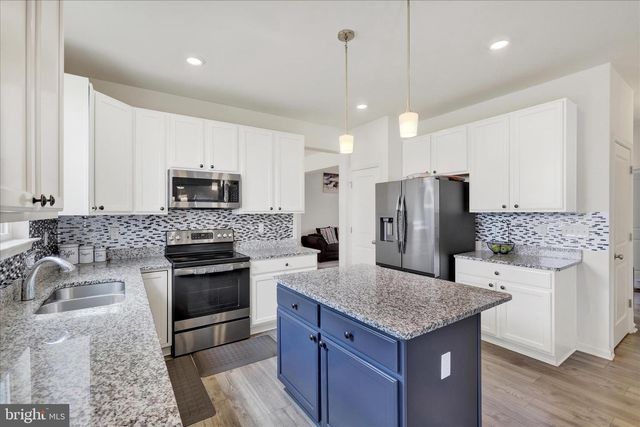 69 BENNINGTON WAY, Carlisle, PA 17013