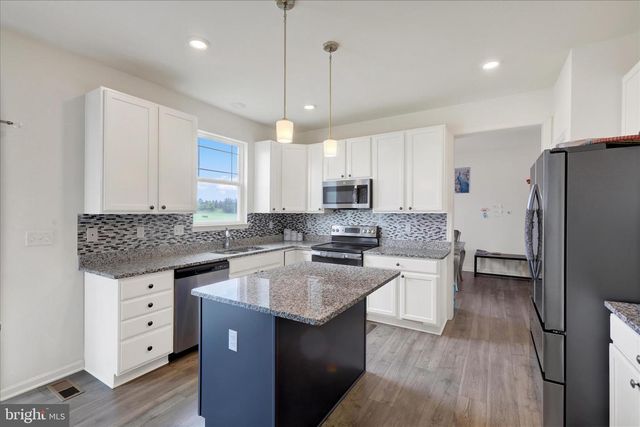 69 BENNINGTON WAY, Carlisle, PA 17013
