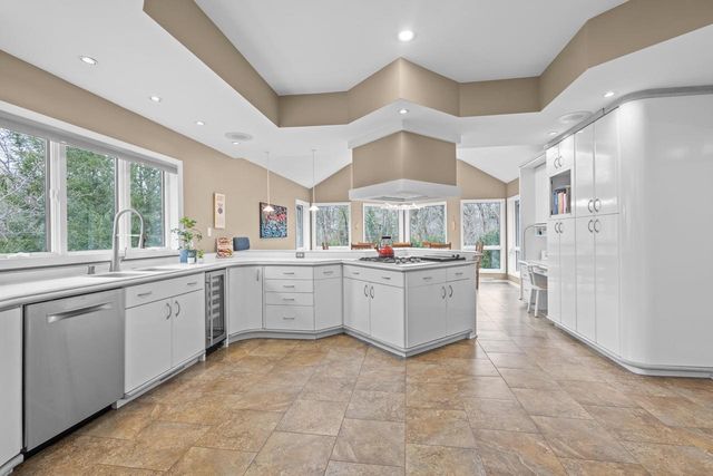 828 Tamarack Way, Verona, WI 53593