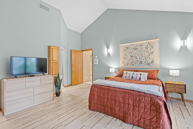 828 Tamarack Way, Verona, WI 53593