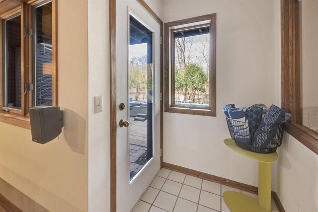 828 Tamarack Way, Verona, WI 53593