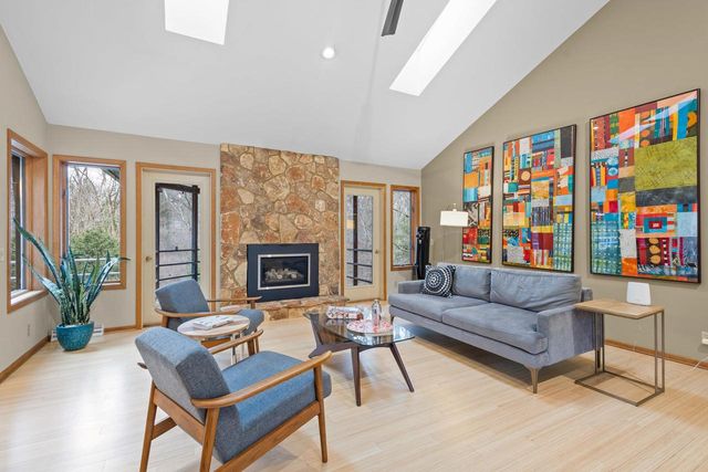 828 Tamarack Way, Verona, WI 53593