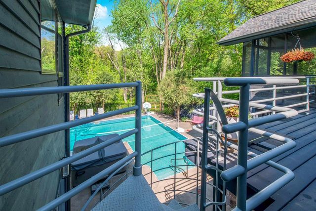828 Tamarack Way, Verona, WI 53593