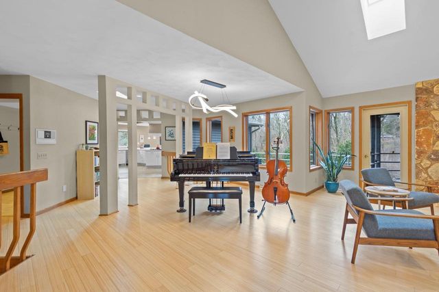 828 Tamarack Way, Verona, WI 53593