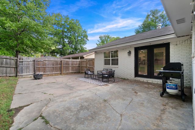 110 Indian Trail, Searcy, AR 72143