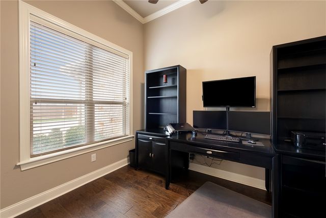 4605 River Valley Drive, Bryan, TX 77808