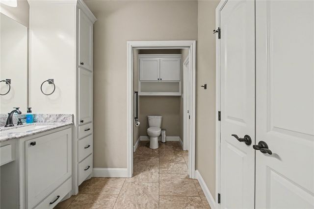 4605 River Valley Drive, Bryan, TX 77808