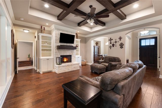 4605 River Valley Drive, Bryan, TX 77808