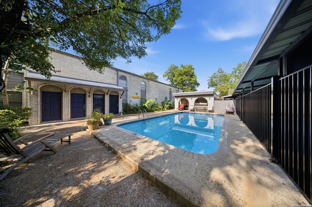 102 Vassar Ln Apt 1, San Antonio, TX 78212