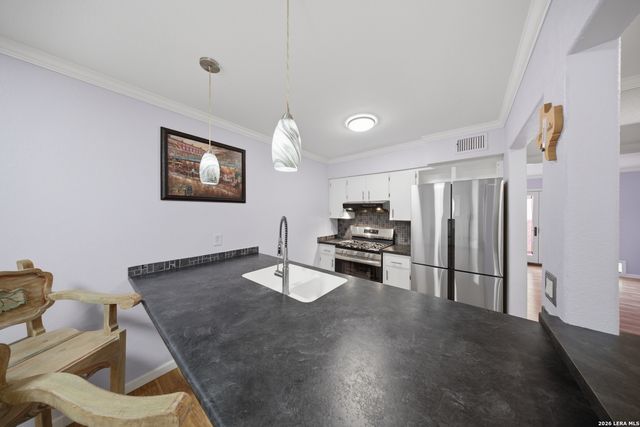 102 Vassar Ln Apt 1, San Antonio, TX 78212