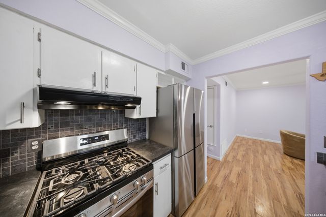 102 Vassar Ln Apt 1, San Antonio, TX 78212