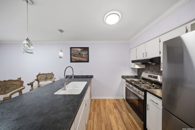 102 Vassar Ln Apt 1, San Antonio, TX 78212