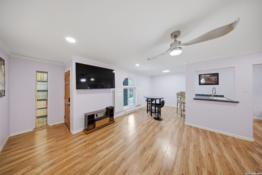102 Vassar Ln Apt 1, San Antonio, TX 78212