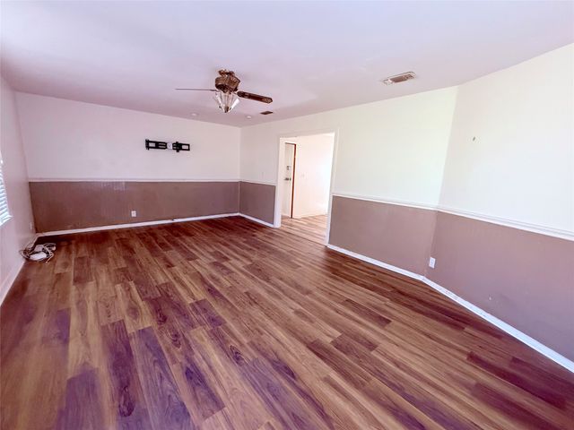 200 E Myrtle Street, Winnsboro, TX 75494