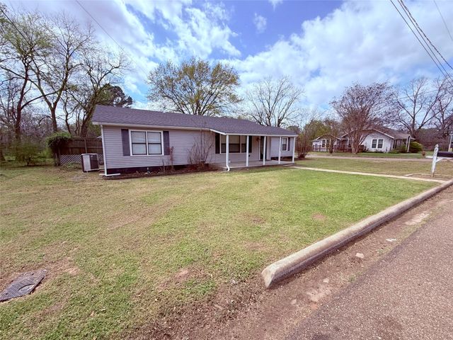 200 E Myrtle Street, Winnsboro, TX 75494