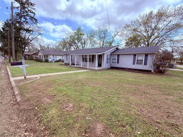 200 E Myrtle Street, Winnsboro, TX 75494