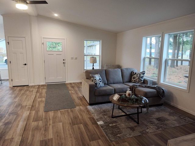 137 Pine Circle Pine Circle Drive Street, Boscobel, WI 53805