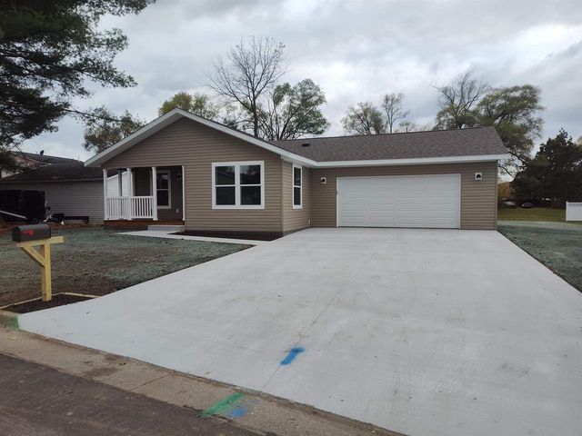 137 Pine Circle Pine Circle Drive Street, Boscobel, WI 53805