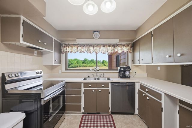 1700 W Water Street, Hartford City, IN 47348