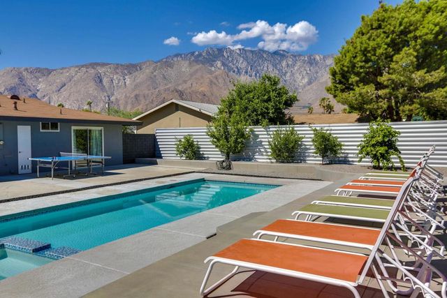490 E Molino Road, Palm Springs, CA 92262