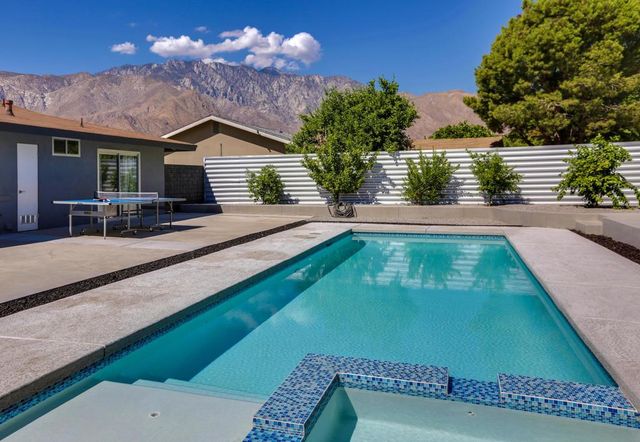 490 E Molino Road, Palm Springs, CA 92262
