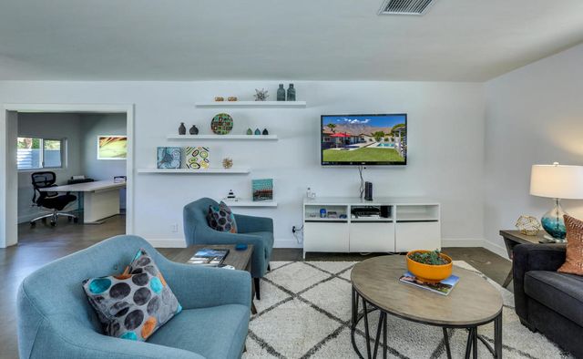 490 E Molino Road, Palm Springs, CA 92262