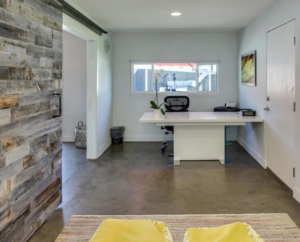 490 E Molino Road, Palm Springs, CA 92262