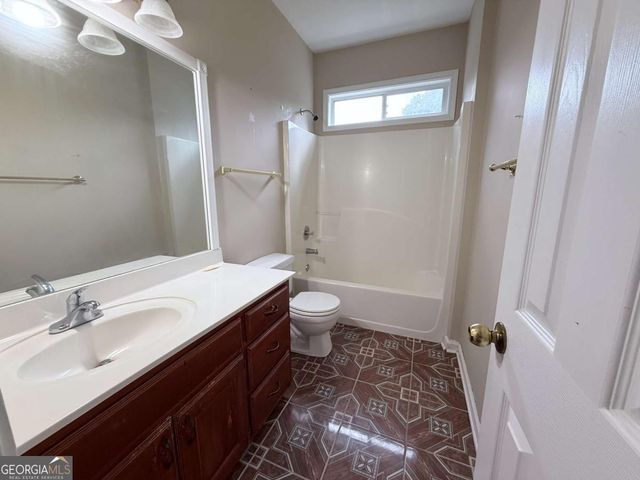 3715 Millers Pond Way, Snellville, GA 30039