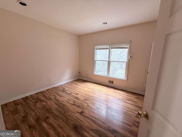 3715 Millers Pond Way, Snellville, GA 30039