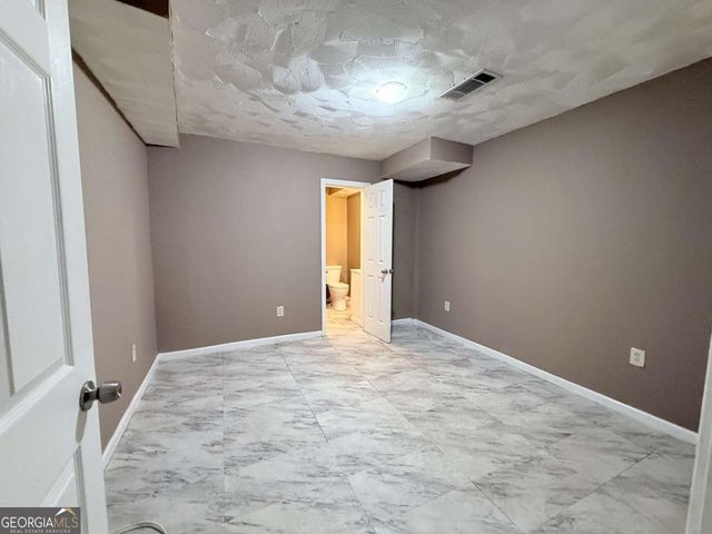 3715 Millers Pond Way, Snellville, GA 30039