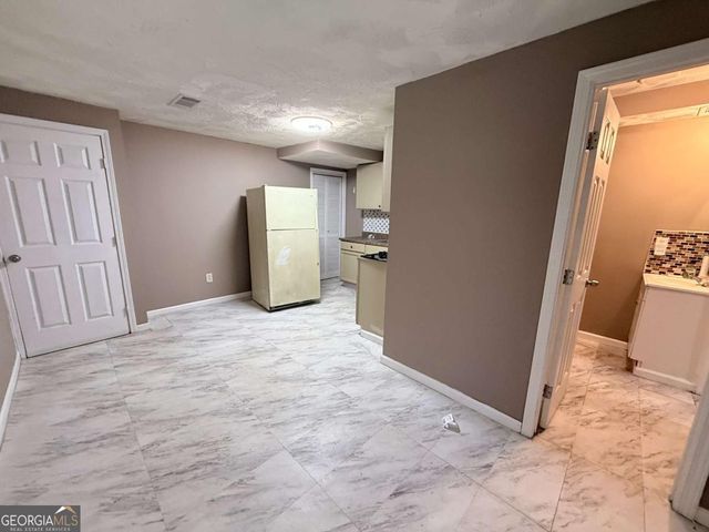 3715 Millers Pond Way, Snellville, GA 30039
