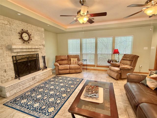 670 Woodland DR, Driftwood, TX 78619