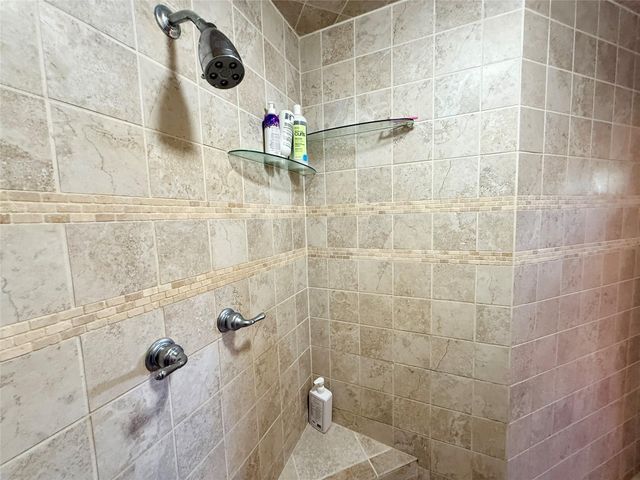 670 Woodland DR, Driftwood, TX 78619