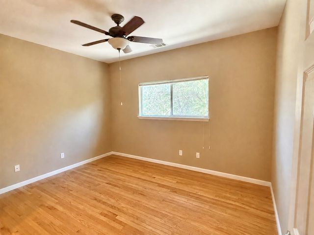 670 Woodland DR, Driftwood, TX 78619