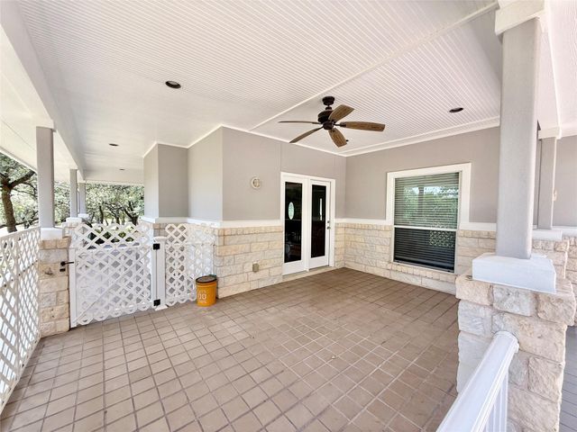 670 Woodland DR, Driftwood, TX 78619