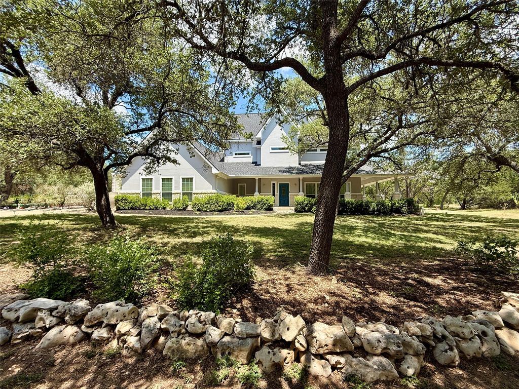 670 Woodland DR, Driftwood, TX 78619