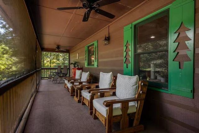 808 Villa Drive, Ellijay, GA 30540
