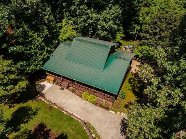 808 Villa Drive, Ellijay, GA 30540