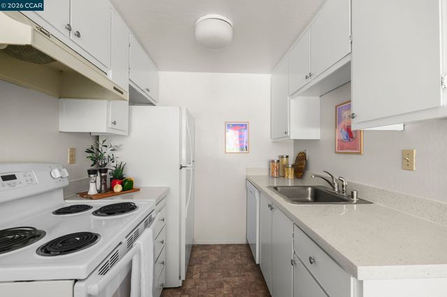 833 Camelback Pl, Pleasant Hill, CA 94523