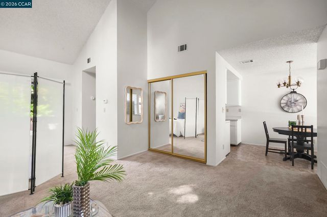 833 Camelback Pl, Pleasant Hill, CA 94523